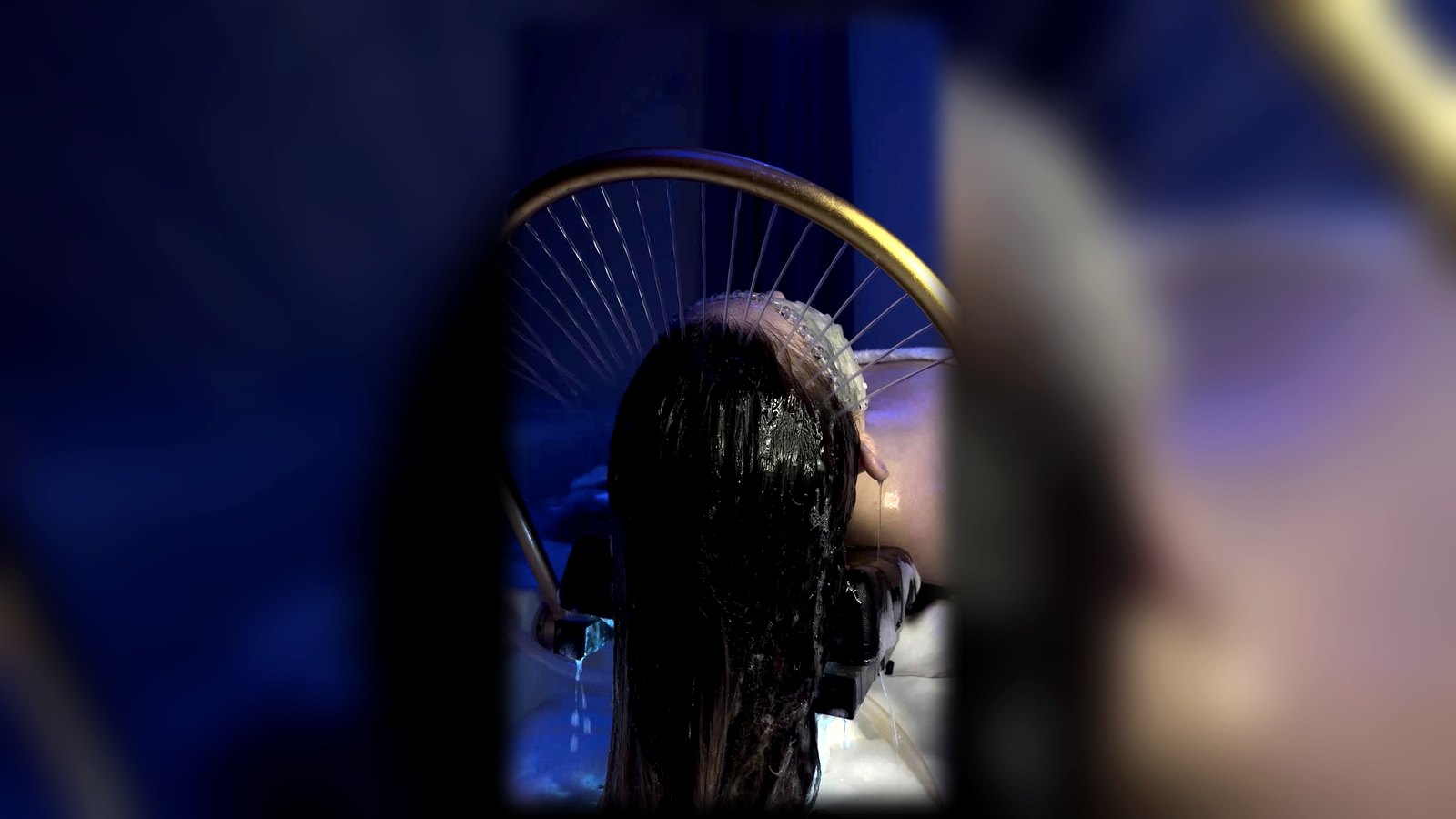 Head Spa japonés con agua y masaje capilar en Barcelona